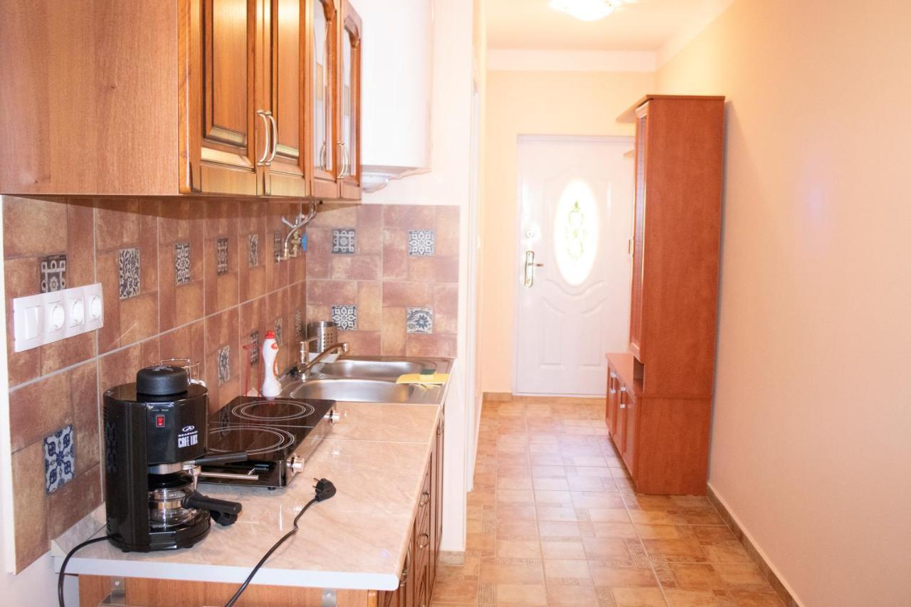 Gyoengyoem Apartman บาลาโตนัลมาดี ภายนอก รูปภาพ
